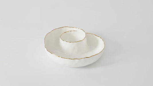 Pampa Bay Portofino Plata, Round Chip & Dip, 9.5” D x 2.75" (White and Gold)