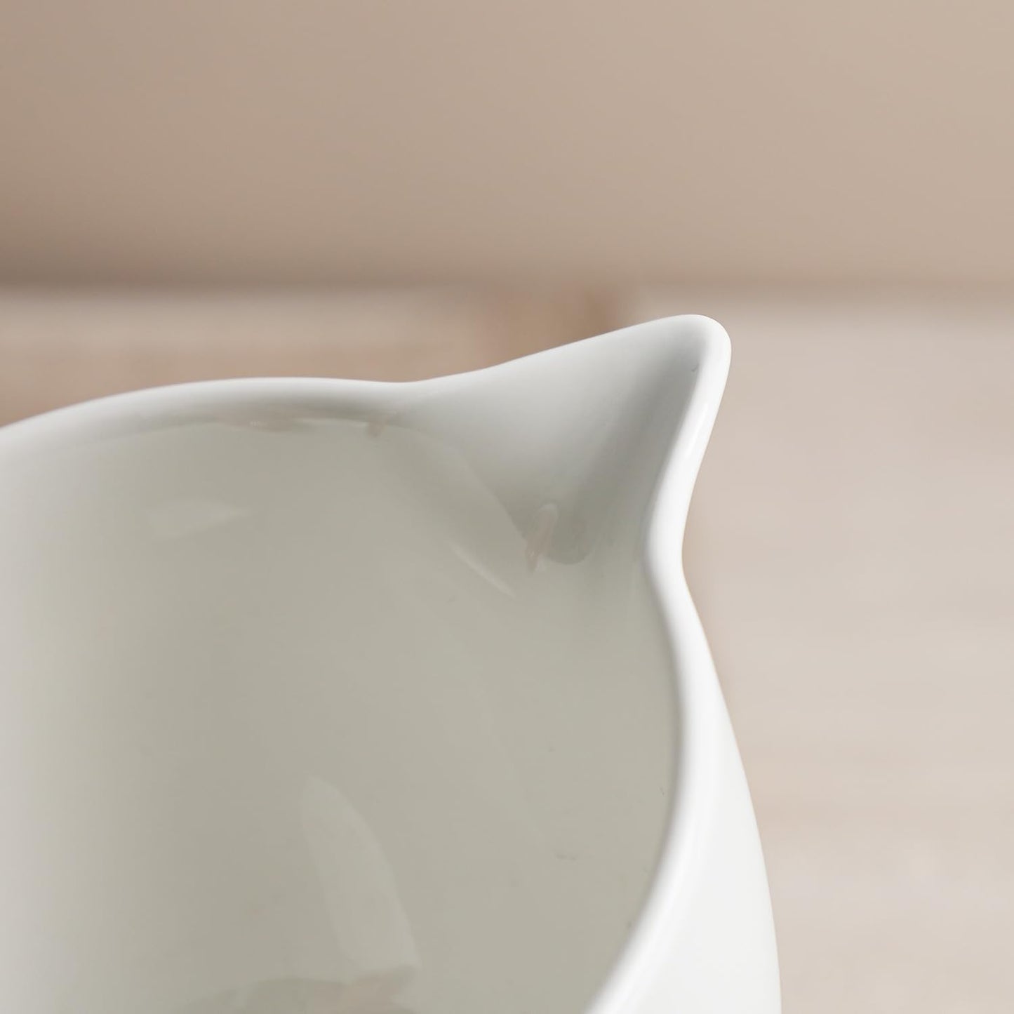 Gaolinci Simple Solid Color Kitchen Ceramic Mixing Bowl, 1 Quart Large Bowl, with Pouring Spout and Handle