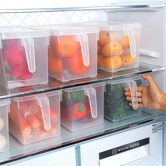 Sooyee Fridge Organizer, 4 Pack Refrigerator Organizer Bins, Clear with Handle & Lid, Fruit Containers for Fridge, Fridge Storage to Keep Fresh for Food, Vegetables, 5L