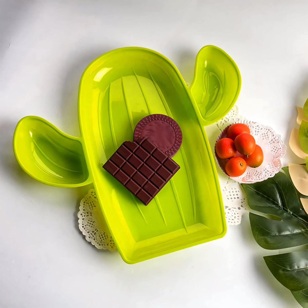 Fun Express Cactus-Shaped Chip & Dip Tray - Green