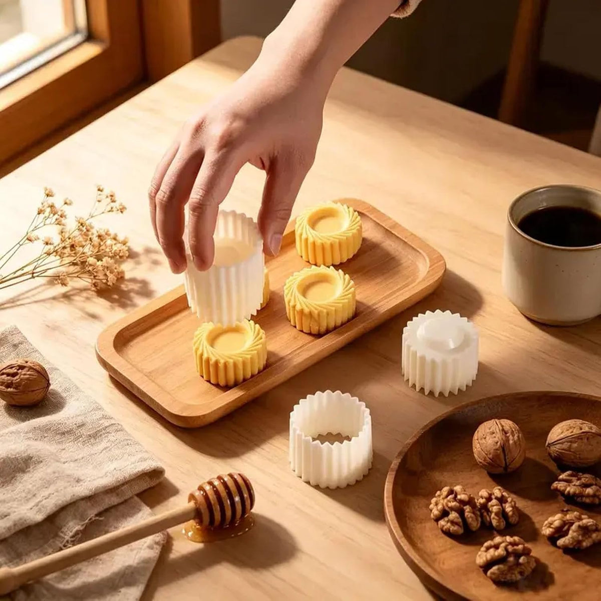 2Pcs Sunflower Patterned Round Hand-Press Mooncake Double Ended Pastry Mold