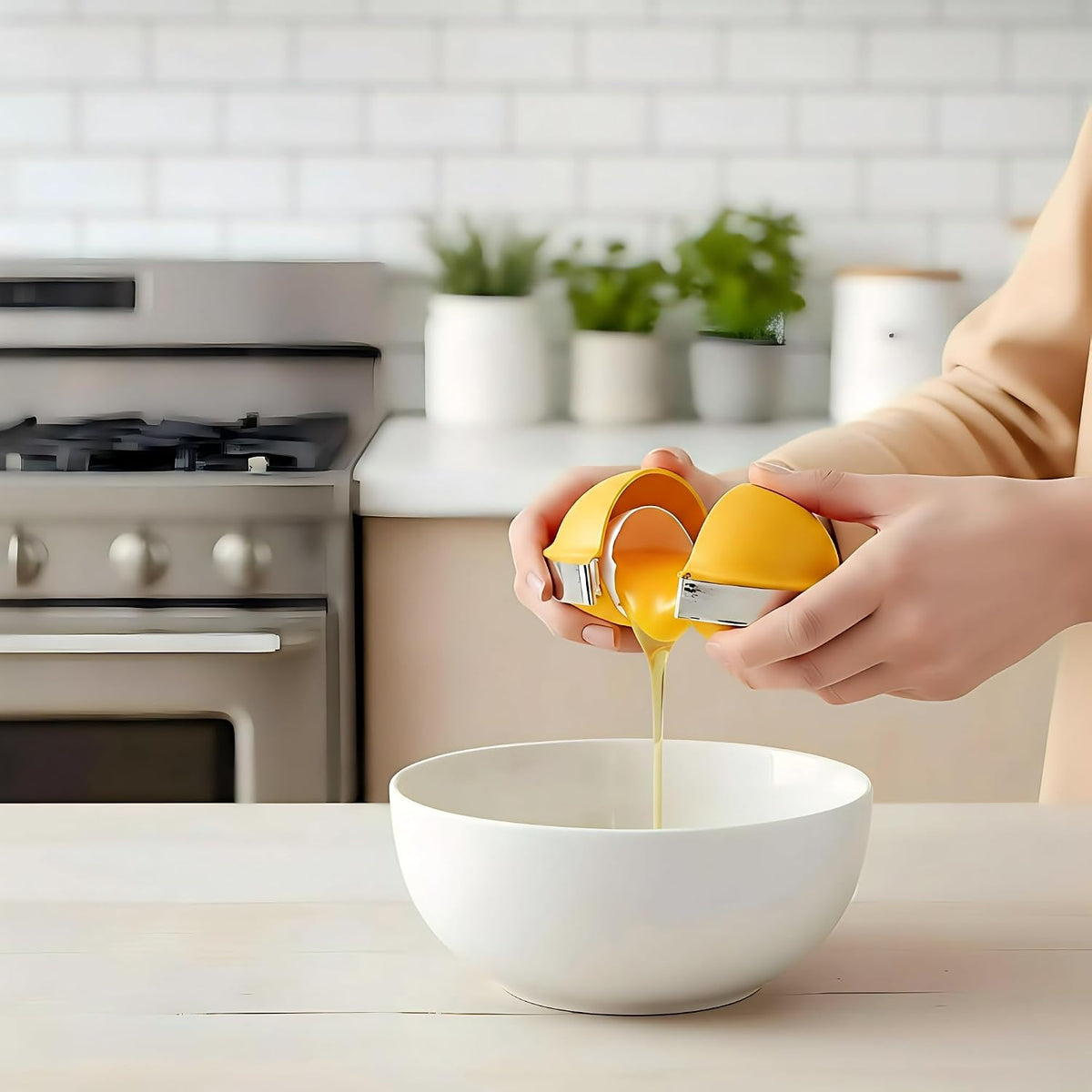 2026 New Dishwasher-Safe Egg Cracker, 2Pcs Stainless Steel Egg Shell Opener, Egg Opener Egg Cracker Tool for Raw Eggs, Open Eggs with Ease - A Little Happiness Boost for Your Kitchen (Yellow)