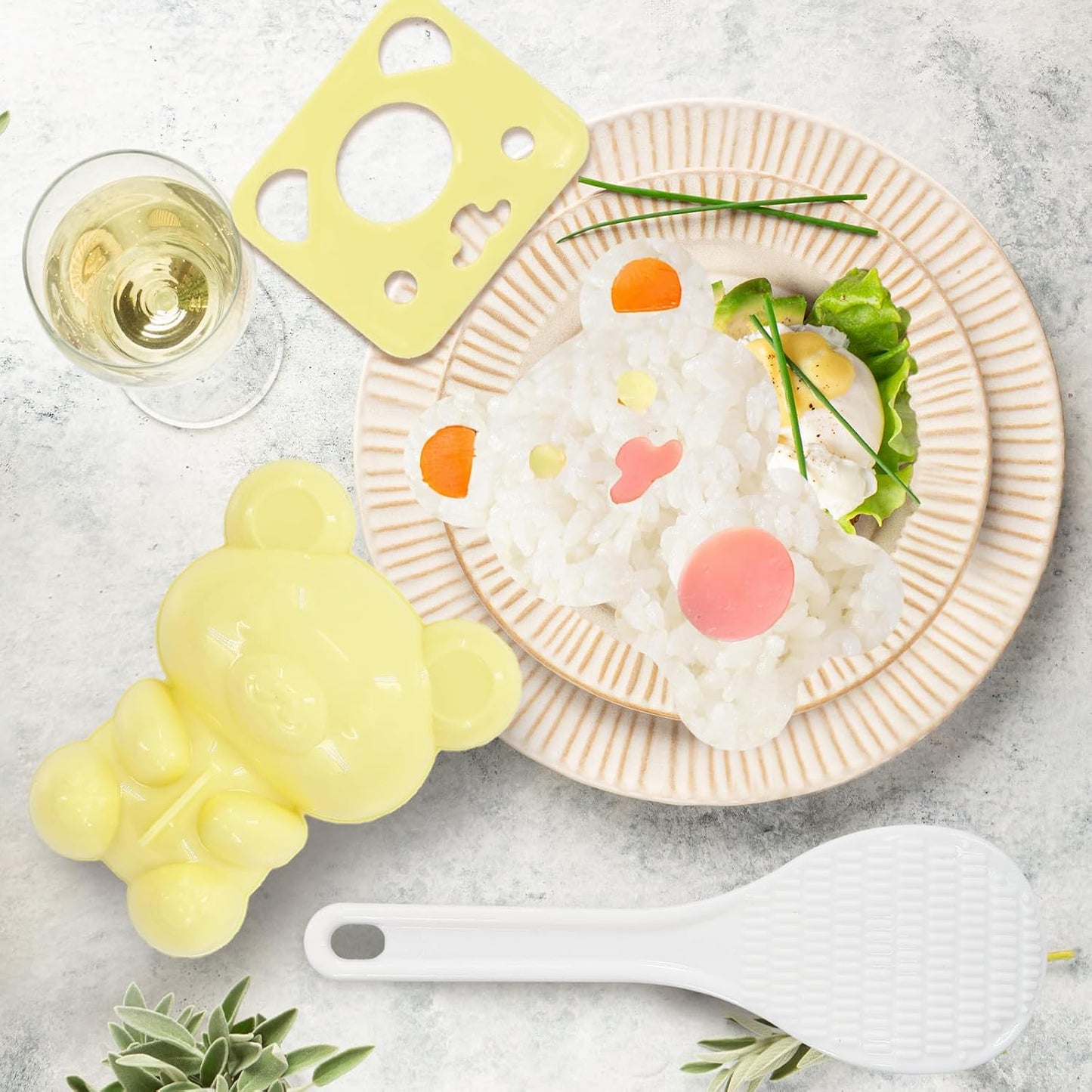 Rice Ball Mold, Single Rice Ball Shaker,Single Bear Onigiri Mold And A Embossing Device, Two Spoons And Two Silicone Oil Brushes, for DIY Sushi, Children's Lunch Bento Making Kit