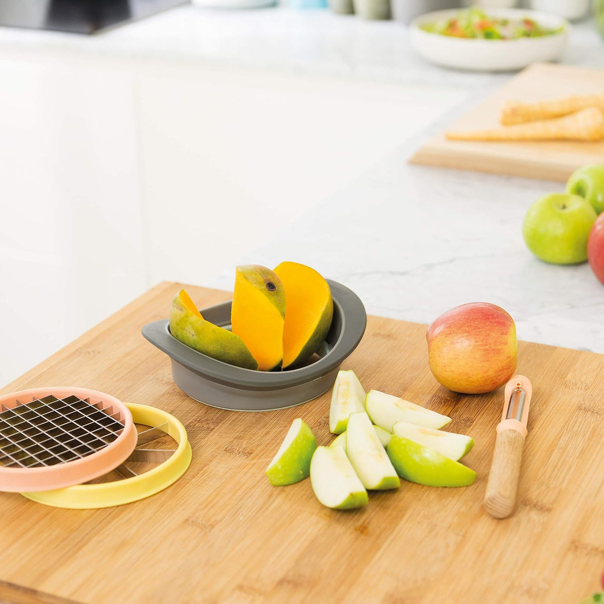 Berghoff Leo All in 1 Fruit & Vegetable Slicer Set, Interchangeable Cutters
