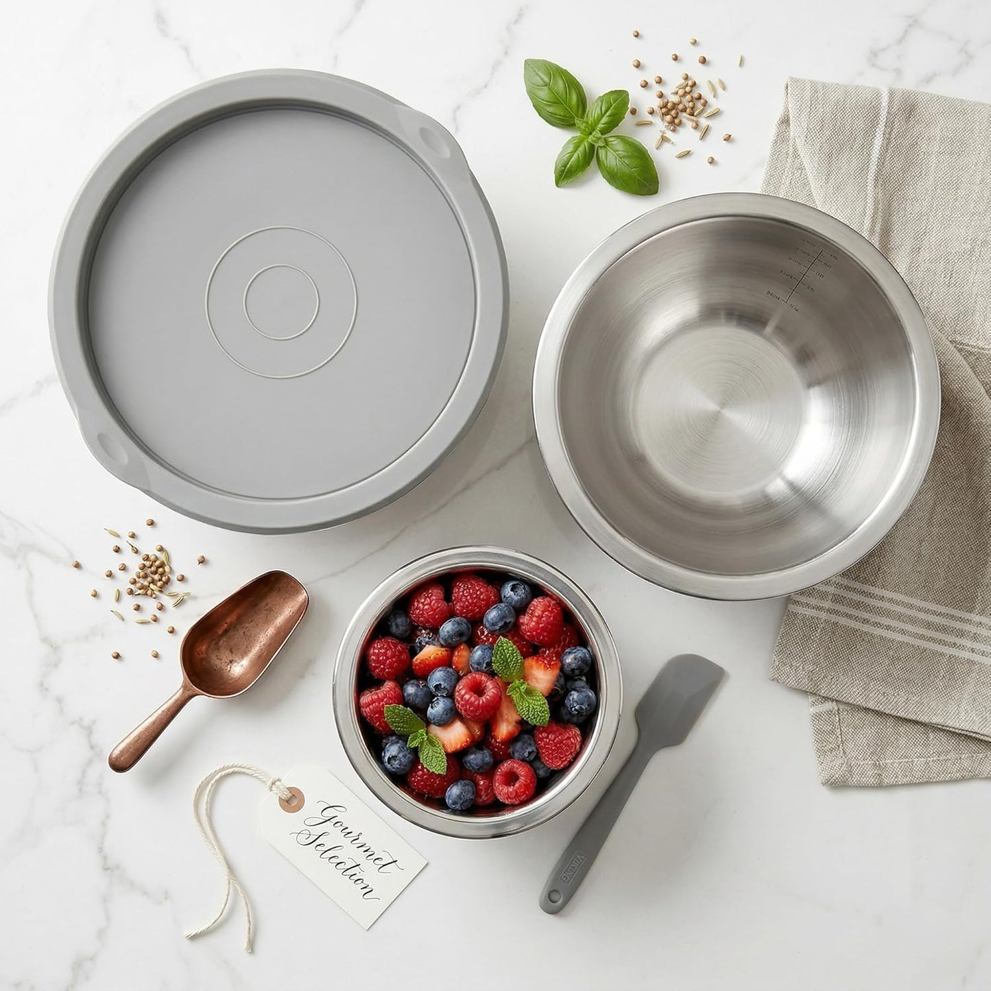 Rorence Mixing Bowls Set with Lids, 18/8 Stainless Steel Mixing Bowls with Non-Slip Silicone Base & Measurement Marks, Airtight Food Storage for Baking, Cooking & Meal Prep,1.5QT/3QT/5QT/Blue