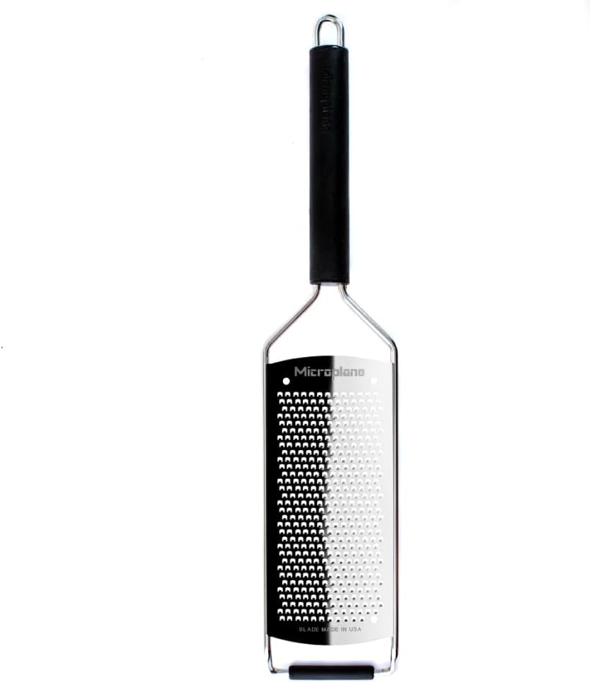 Microplane Savor Series Kitchen Grater Fine in Black for Hard Cheese Parmesan, Citrus Lemon, Orange, Lime, Ginger, Nutmeg, Cinnamon, Garlic, Chili, Chocolate - Stainless Steel Grater Made in USA