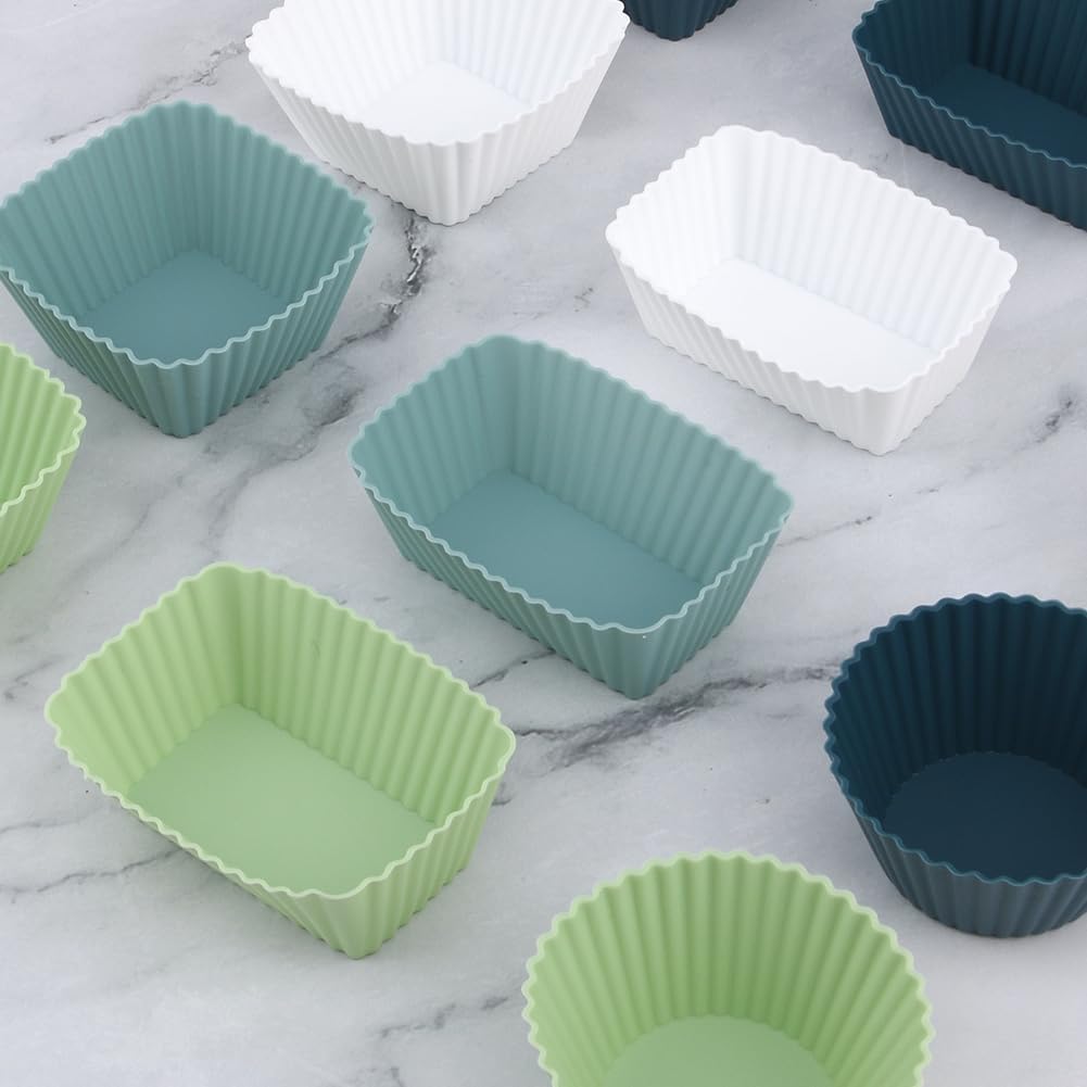 24pcs Silicone Muffin Cups,5pcs Plastic Measuring Spoons Set,Reusable Muffin Liners Silicone Cupcake Liners Lunch Box Dividers,3 Shape Non-Stick Baking Cups Cup Cake Molds Holder