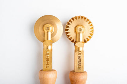 La Gondola Set of 2 Homemade Pasta Cutters - Festooned & Smooth Wheels | Making Tools for Home & Business | Brass & Natural Wood | Easy to Use Cutting Tools | Ravioli Cutters Made in Italy