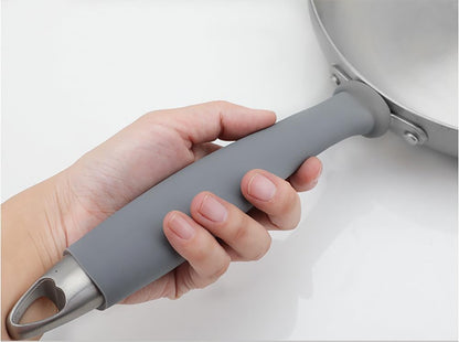 2 Pcs Heat-Resistant Pot Handle Silicone Cover, Non-Slip Pan Handle Sleeve, Easy to Install and Clean, for Cast Iron Skillet, Frying Pan (grey, M)