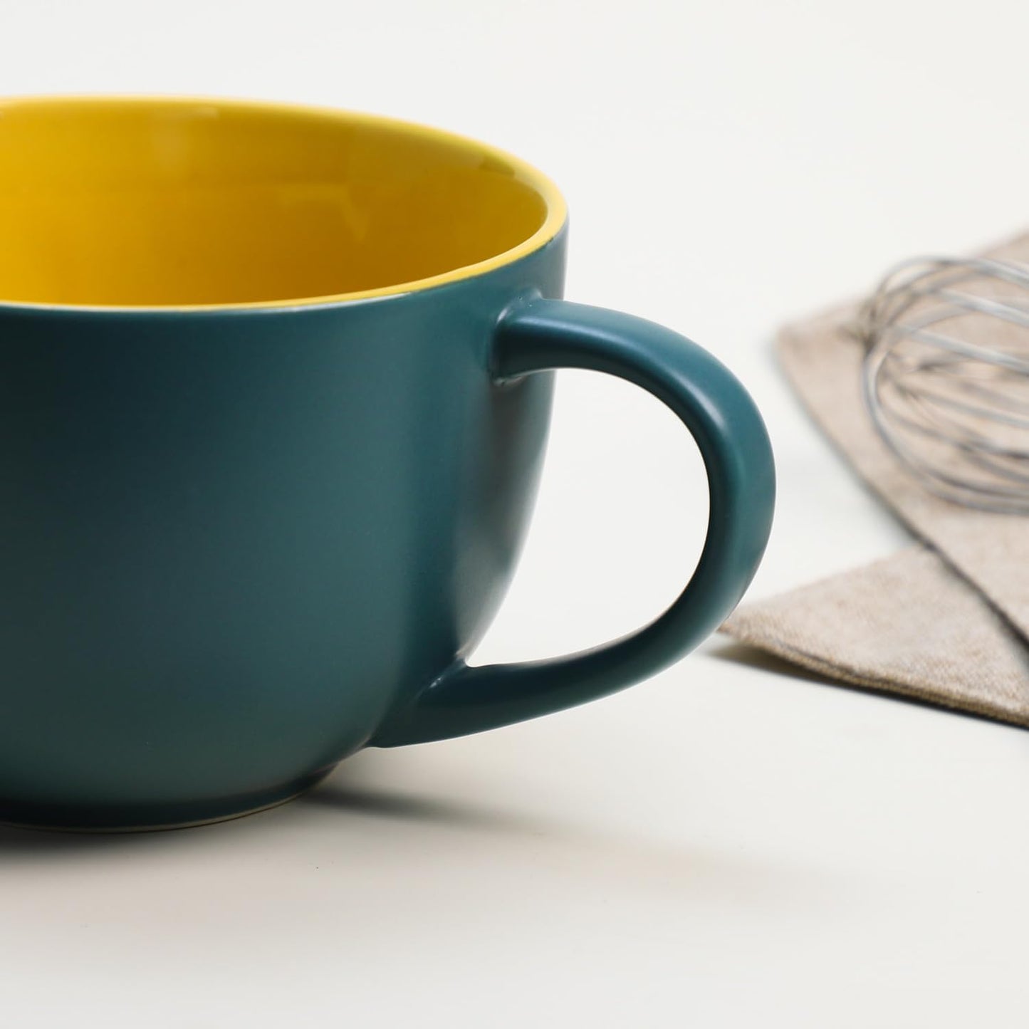 Gaolinci Simple Solid Color Kitchen Ceramic Mixing Bowl, 1 Quart Large Bowl, with Pouring Spout and Handle
