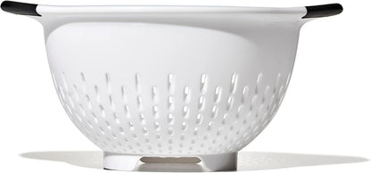 OXO Good Grips 3 QT Plastic Colander