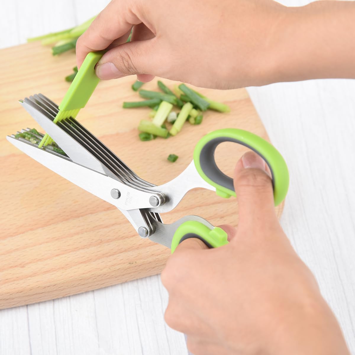 2 Pairs Herb Shears, 5 Blade Kitchen Salad Scissors Stainless Steel with Cover, Herb Scissors Upgrated Grinding Kitchen Shears for Chopping Cilantro Scallion & Salad (2 Pairs for Herb)