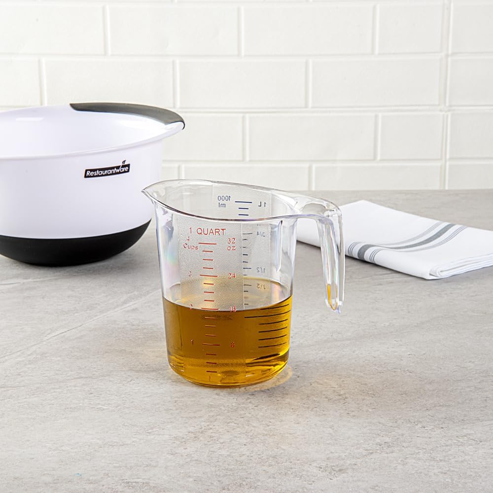 Restaurantware Clear Plastic Pt (Cups) Measuring Cup, 5.3 x 3.8 x 5 In