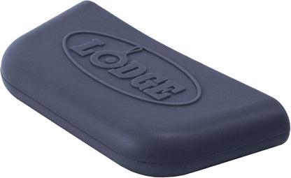 Lodge Bold Silicone Assist Handle Holder, Ash Gray
