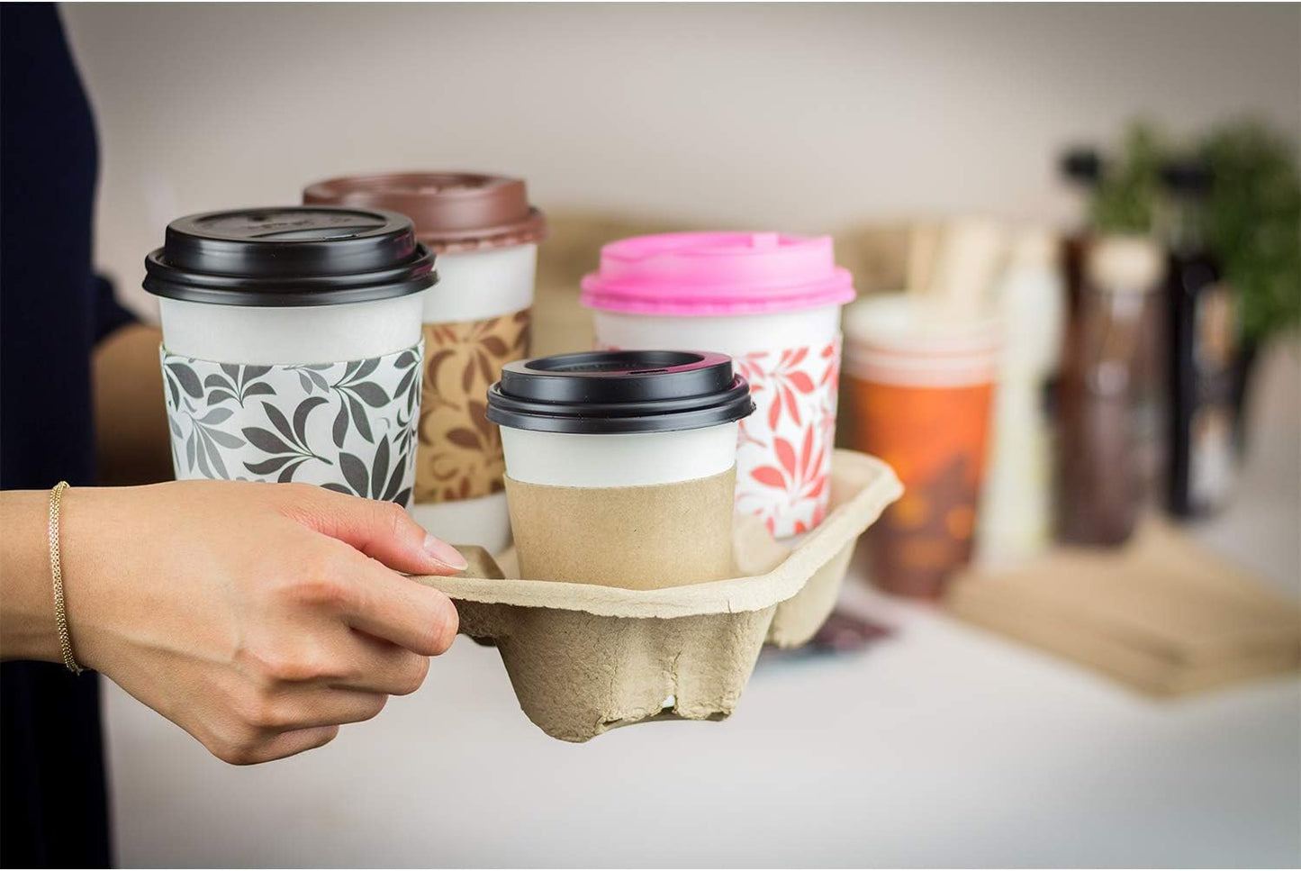 Karat Disposable Drink Carrier | 300 Pack | 4-Cup Molded Fiber Drink Carrier Tray (8-32 oz Cups) Sturdy, Easy to Carry for Business