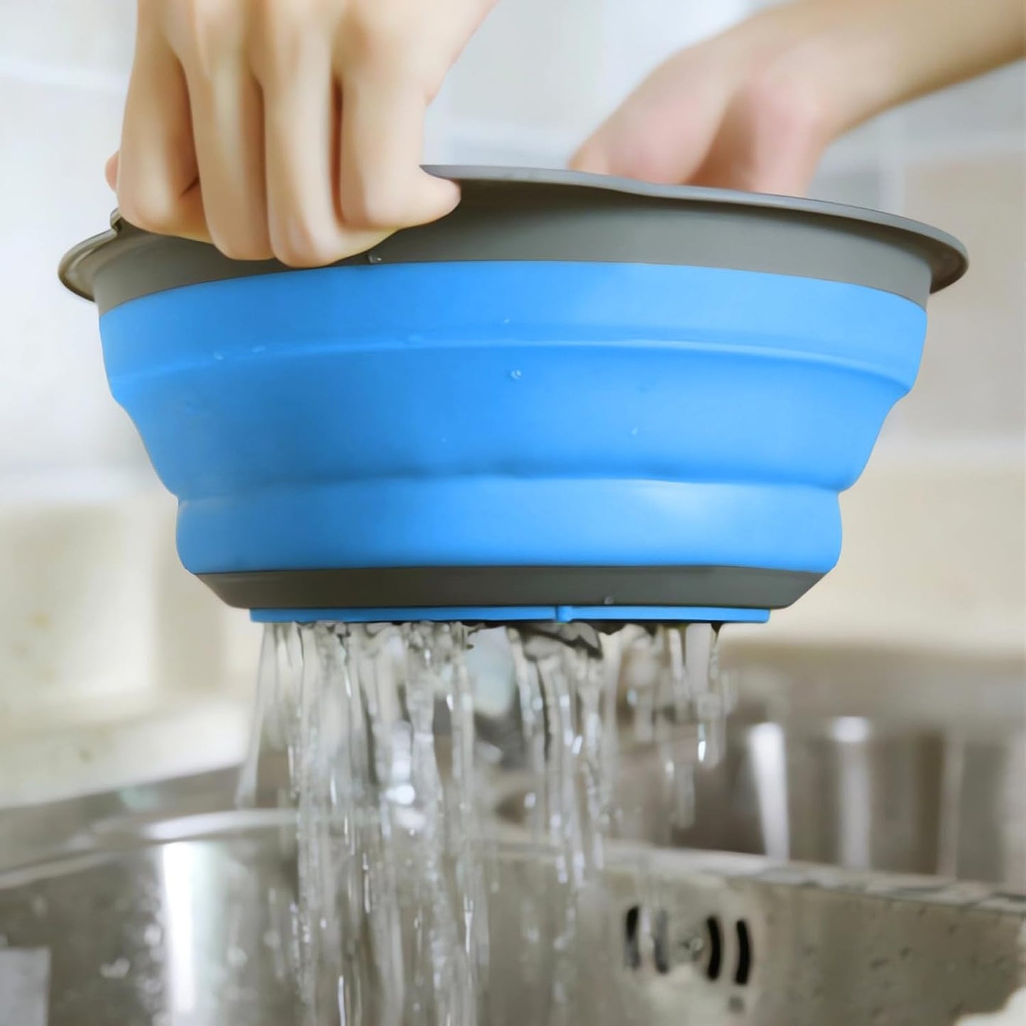 Collapsible Colander Set of 3, Space-Saving Foldable Strainer for Kitchen, 3 Sizes Food Strainer for Draining Pasta, Vegetable and Fruit, Kitchen Gadgets for Home Use and Outdoor Camping (Blue)