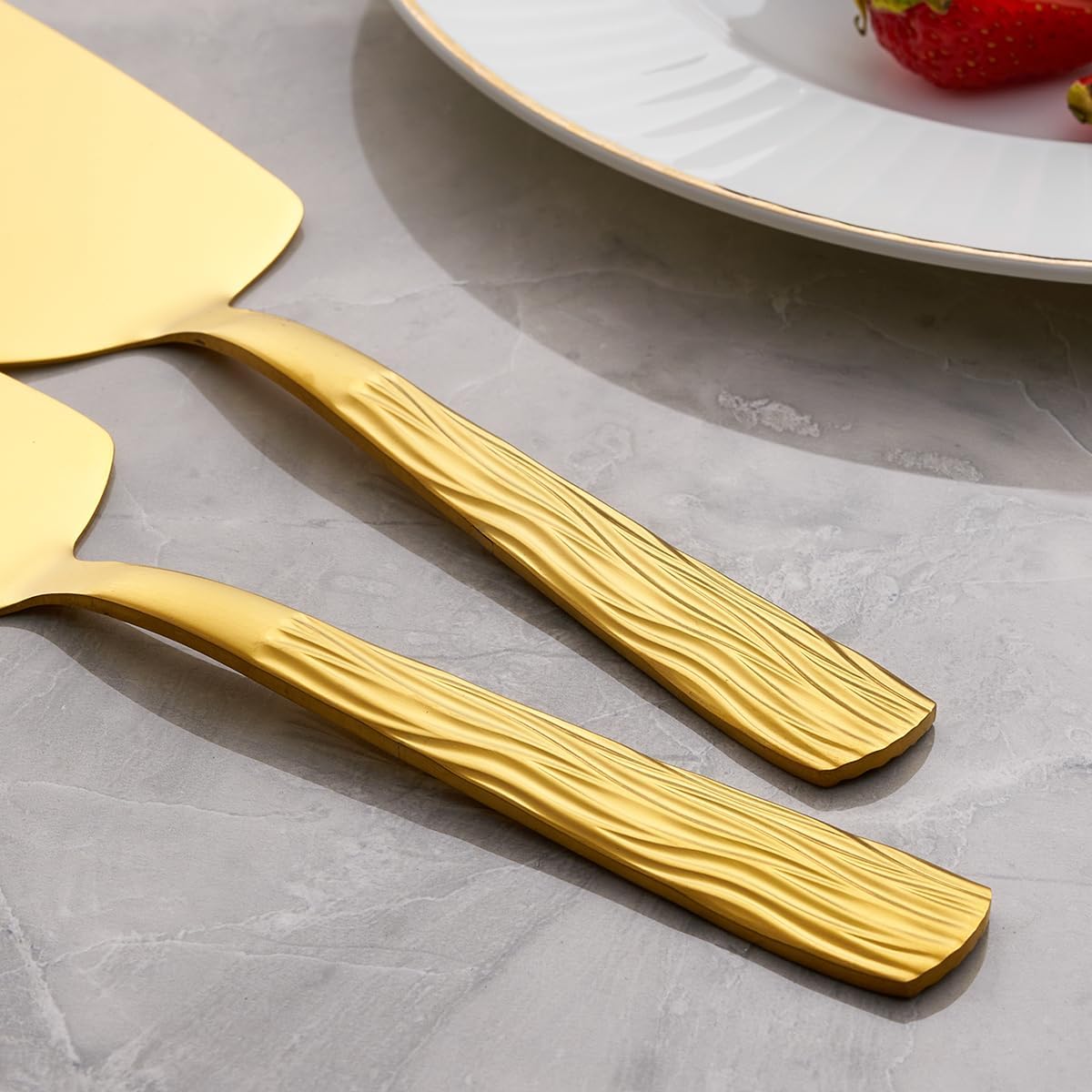Silver Cake Server Set with Wave Handle, Stainless Steel, 3PCS
