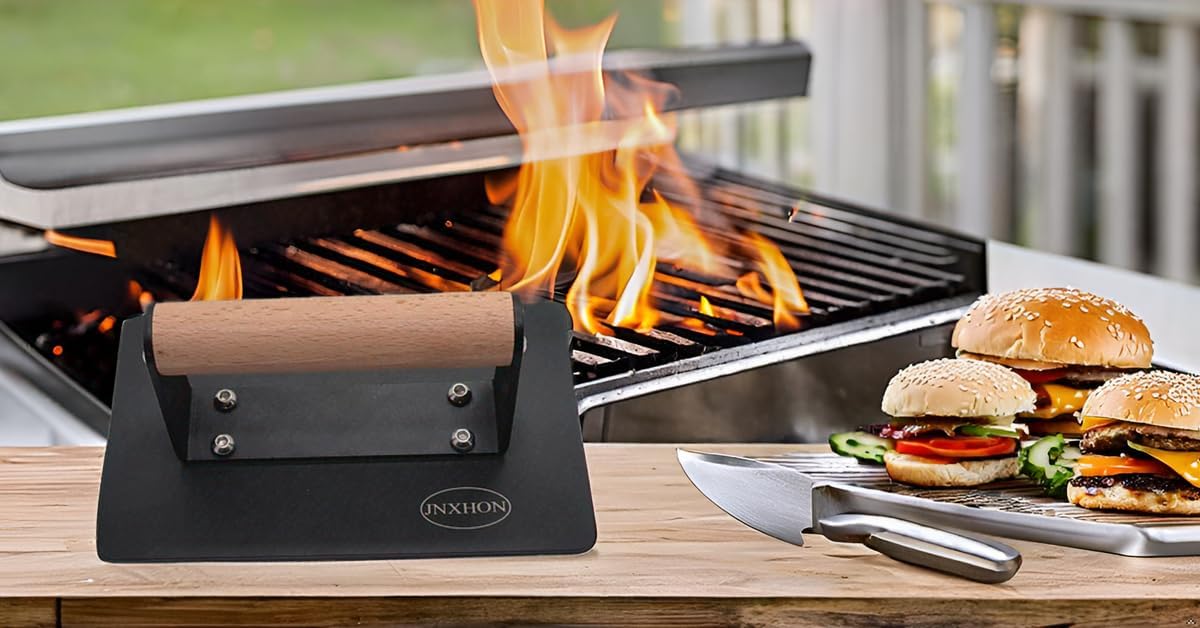 Kitchen Tools Heavy Duty Cast Iron Grill Press Burger Press Bacon Press Barbecue Press Meat Press Burger Smasher Griddle Press Round Flat Press with Anti Scalding Wooden Handle (6INCH)