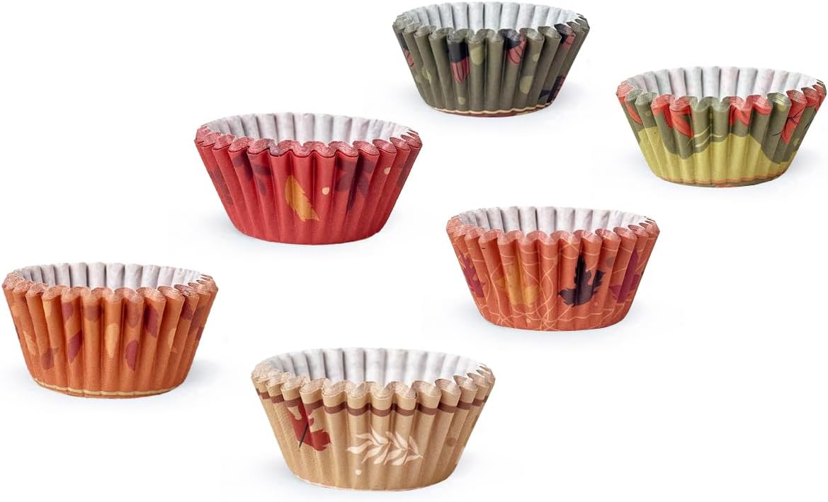 qiqee 300PCS Mini Gradient Cupcake Liners Cupcake Cups 6 Designs Blue Gradient Cupcake Papers Baking Cups Cupcake Wrappers (Small Size)