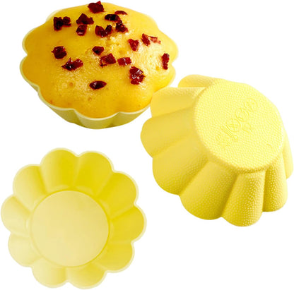 12er Pack Silicone Cupcake Molds,Reusable Baking Cups Molds Washable for Oven Microwave Dishwasher (Flower shape)