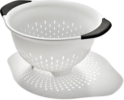 OXO Good Grips Plastic Strainer - 3 Qt Capacity, White