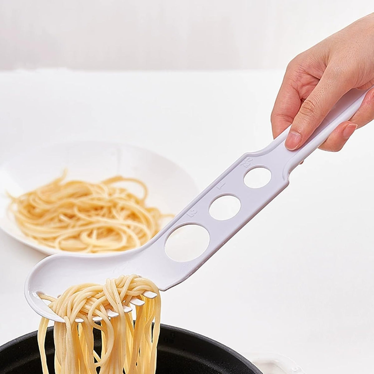 1 Pcs Spaghetti Measure Tool Professional Spaghetti Spoon Pasta Spoon for Home Kitchen Restaurants