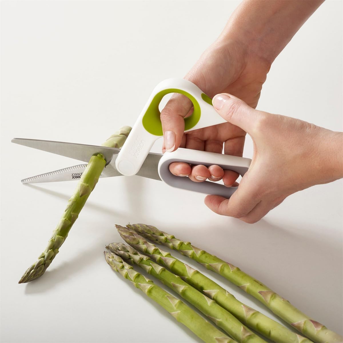 Joseph Joseph PowerGrip Kitchen Shears Scissors with Thumb Grip and Herb Stripper Separates for Cleaning Japanese Stainless-Steel, White/Green