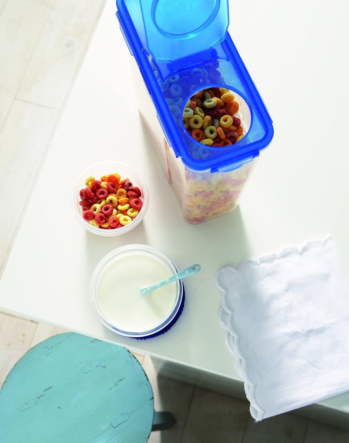Lock & Lock Storage Bins Food Storage Container with Flip-top lids (Large)