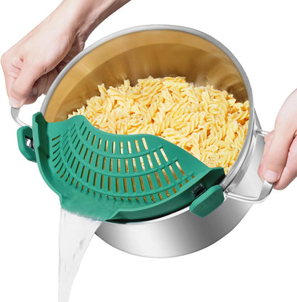 AUOON Clip On Strainer Silicone for All Pots and Pans, Pasta Strainer Clip on Food Strainer for Meat Vegetables Fruit Silicone Kitchen Colander