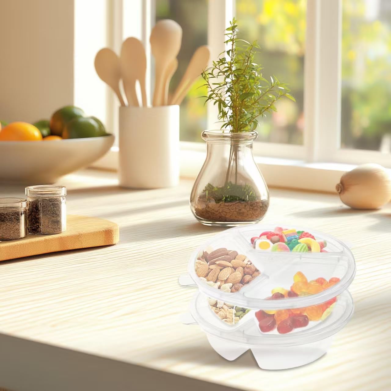 Three Compartment Snack Box With Lid,Snack Trays,Dip Container to Go,Reusable Snack Container,Disposable Box to Grab and Go with Prep For Adults.（10Pcs）