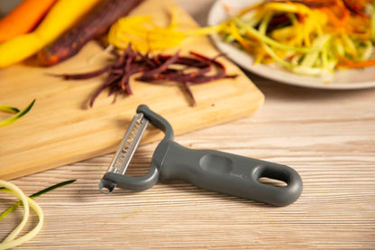 Kuhn Rikon Family Y Peeler, Julienne Peeler for Vegetable Strips, Stainless Steel Blade, Vegetable Peeler for Garnish and Prep, Grey