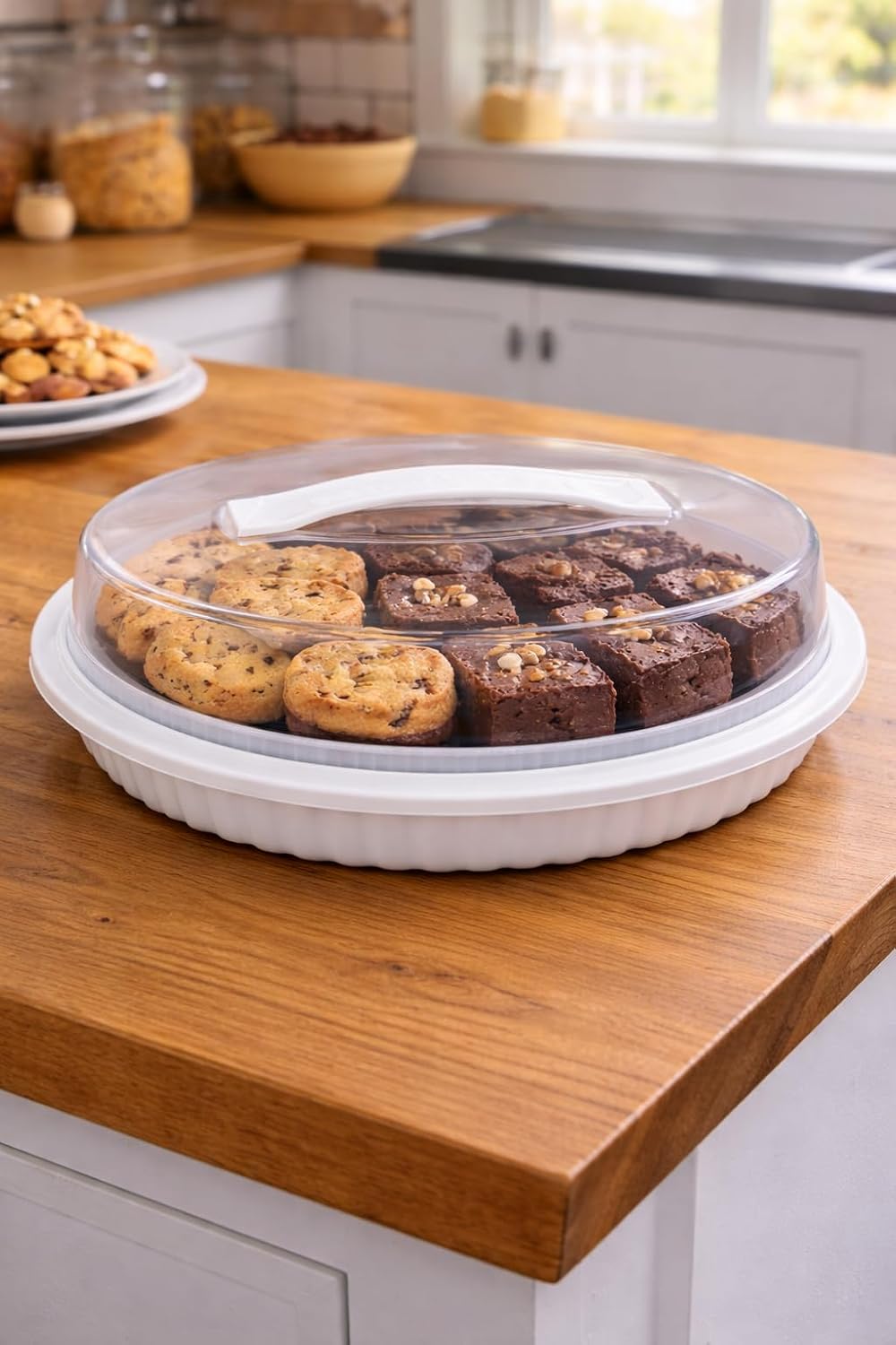 2 Plastic Pie Carriers with Lids – Fits 10 Inch Pie, Clear Dome with White Fluted Base, Lightweight Freezer Safe Slide Lock Lid with Handle for Storage & Transport