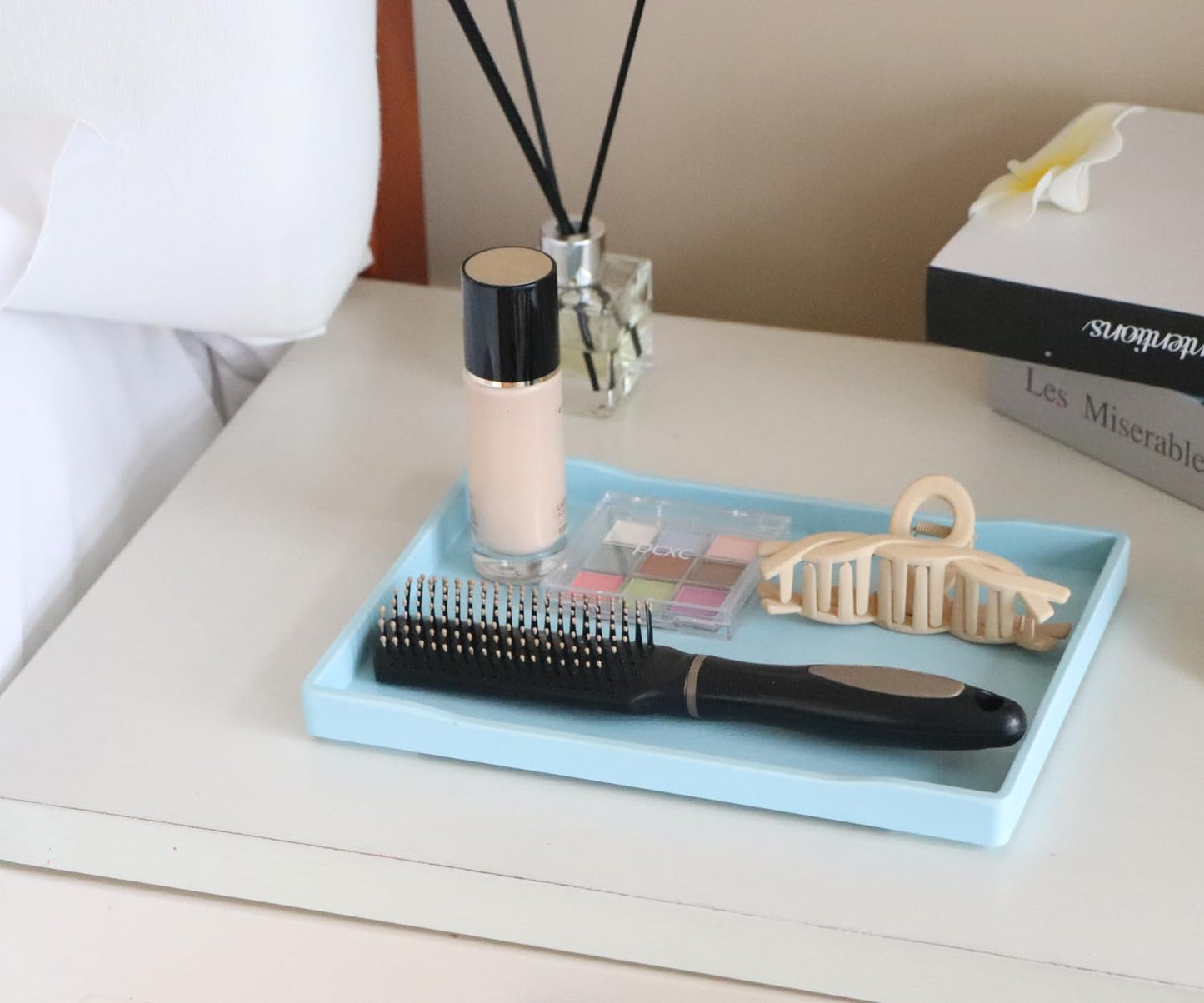 White Serving Tray (13.5 x 9.6 inch) for Serving Accessory, Elegant & Stackable Plastic Tray for Spa, Coffee, Drinks, Tea, Bar, Party, Seasoning, Perfume and Display Use.