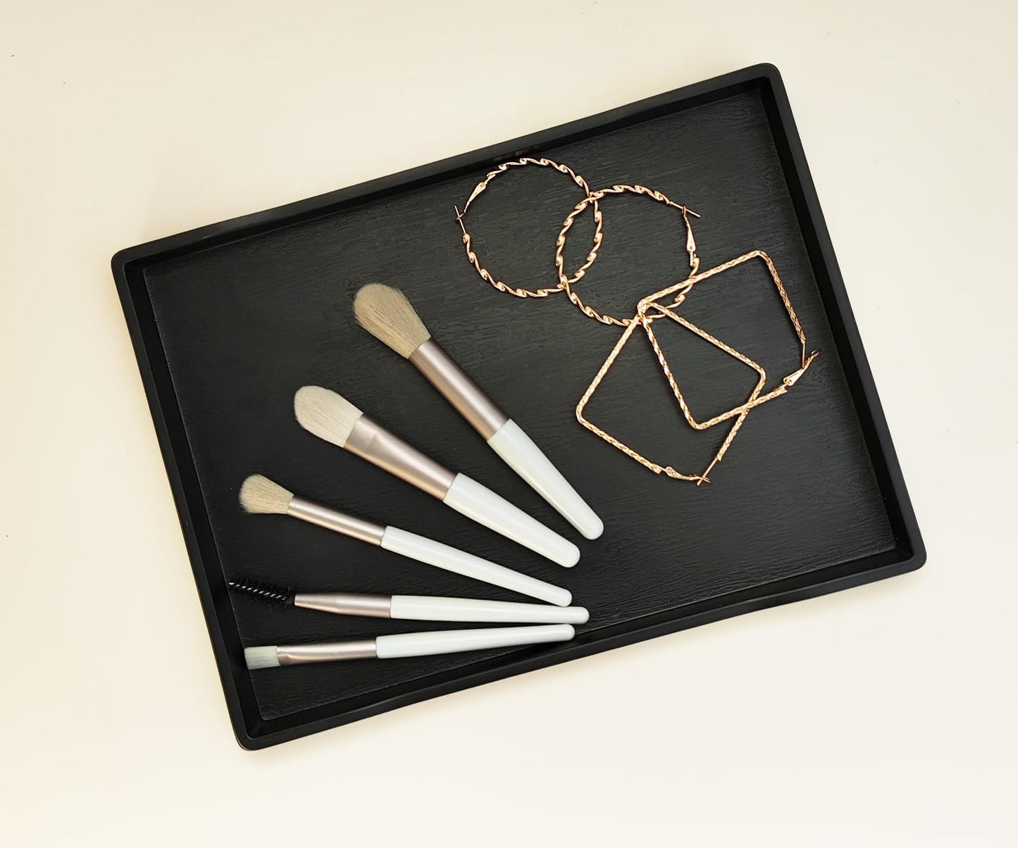 White Serving Tray (13.5 x 9.6 inch) for Serving Accessory, Elegant & Stackable Plastic Tray for Spa, Coffee, Drinks, Tea, Bar, Party, Seasoning, Perfume and Display Use.