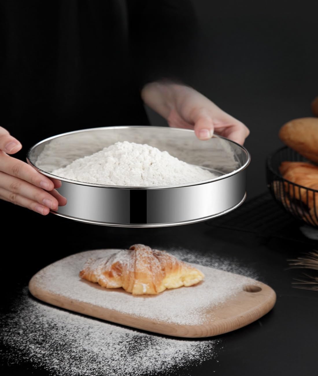 1 Pc Flour Sifter,Stainless Steel Fine Mesh Strainers Flour Sieve,60 Mesh Round Sifter for Baking Cake Bread (6-Inch)