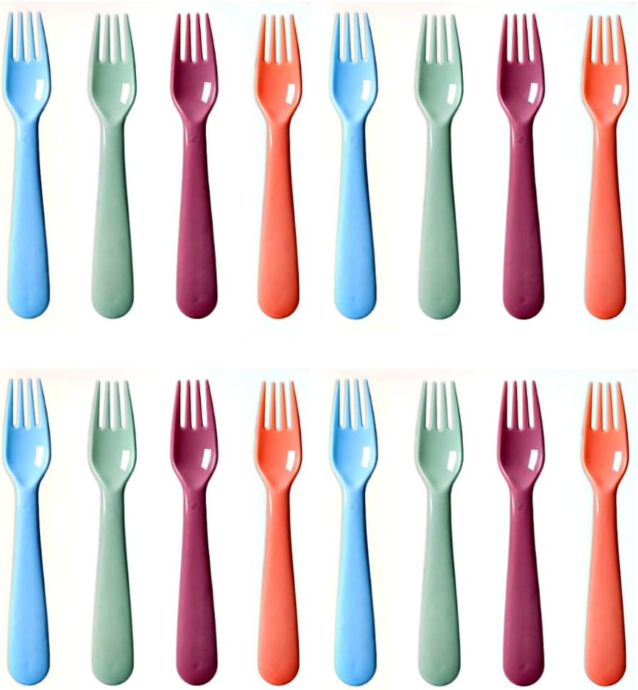 16Pcs Kids Plastic Utensils Kids Forks and Spoons Set, Multicolor Toddler Utensils, Reusable Kids Silverware Cutlery Set, Ideal for School Lunch Box, Camping, Travel, Party Favors BPA Free