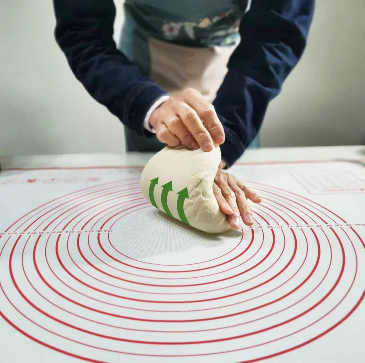 Yansumi silicone pastry non stick baking mat with measurement fondant mat with three sizes for silicone baking mat, counter mat, dough rolling mat,fondant/pie crust mat (Red, 16"L x 12"W)