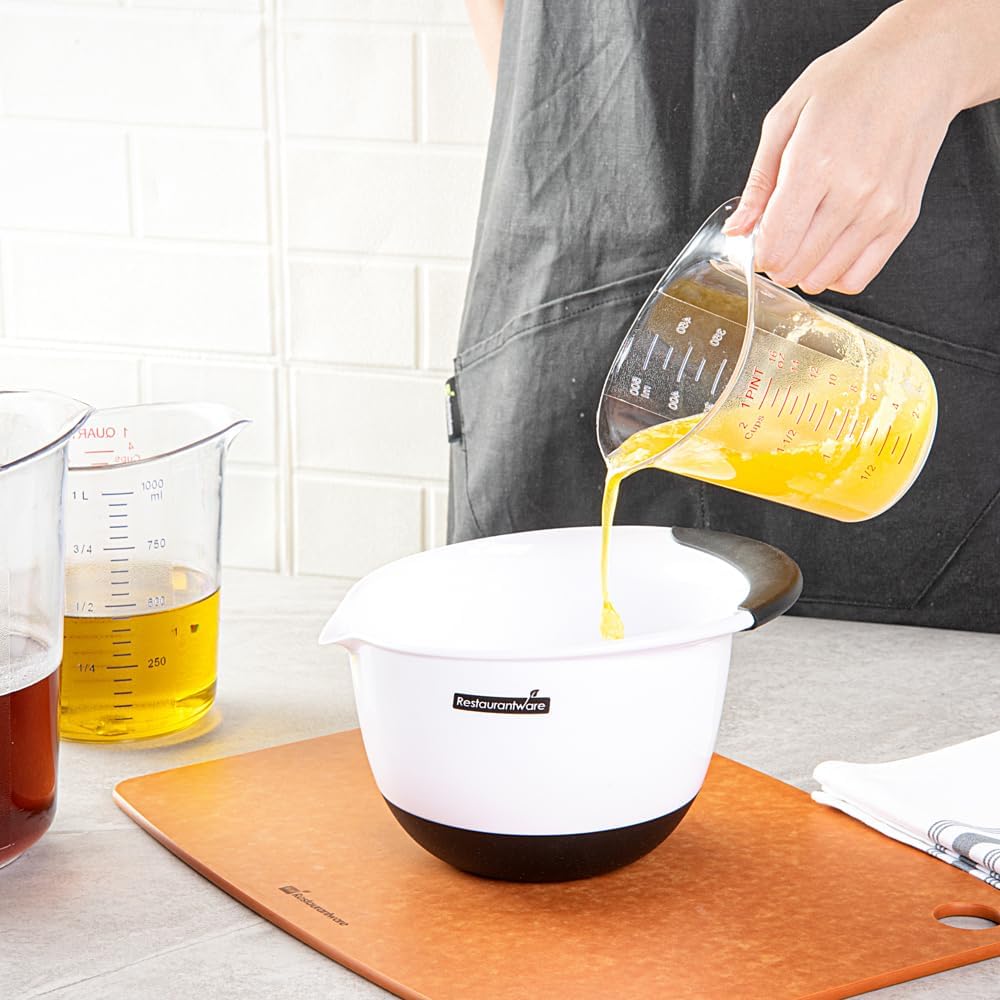Restaurantware Plastic Measuring Cup - Chef 101 Measuring Jug with Dual Unit Markings, Dishwasher Safe - Clear Measuring Cup for Kitchen, Restaurants