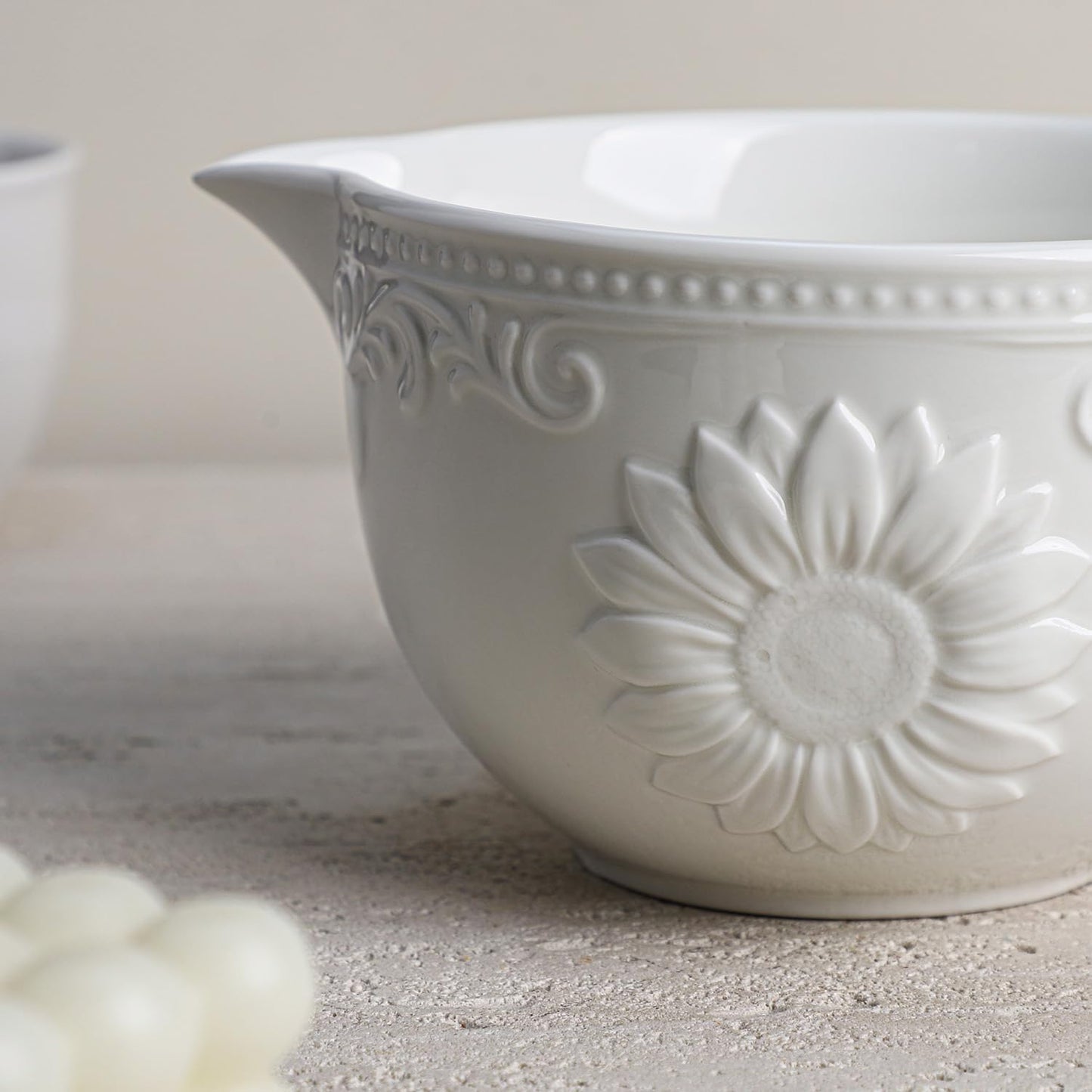 Gaolinci Sunflower Embossed Ceramic Mixing Bowl, 1 Quart Batter Bowl, with Pouring Spout and Handle