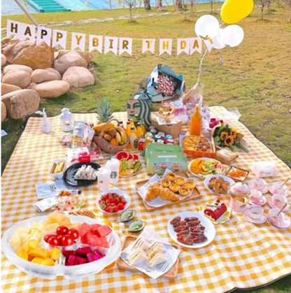 Clear Plastic Appetizer Trays with Lids, Travel Round Disposable Compartment Serving Platters,6 Sectional Catering Trays for Vegetable Salad Food for Fruit Veggie Snack Food Containers (12 Pack)
