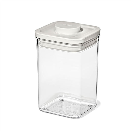 OXO Good Grips Pet POP Container – 6.0 Qt/5.7 L with Half Scoop, Ideal for up to 6.5lbs of Dog Food or 4.5lbs of Cat Food, Airtight Dog and Cat Food Storage Container, BPA Free, Clear