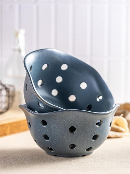 Gomakren Berry Bowls with Holes Ceramic, Berry Washing Bowl Basket Set of 2, 5.8 Inch Round Fruit Bowl Storage Containers, Strawberry Baskets, Farmhouse Kitchen Decor, Yellow + Brown