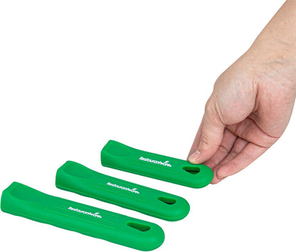 Restaurantware Silicone Pan Handle Cover Set 1-Count Heat-Resistant Removable Pan Handle Grips, Ergonomic Non-Slip Green Handle Protectors for Fry Pans and Sauce Pans