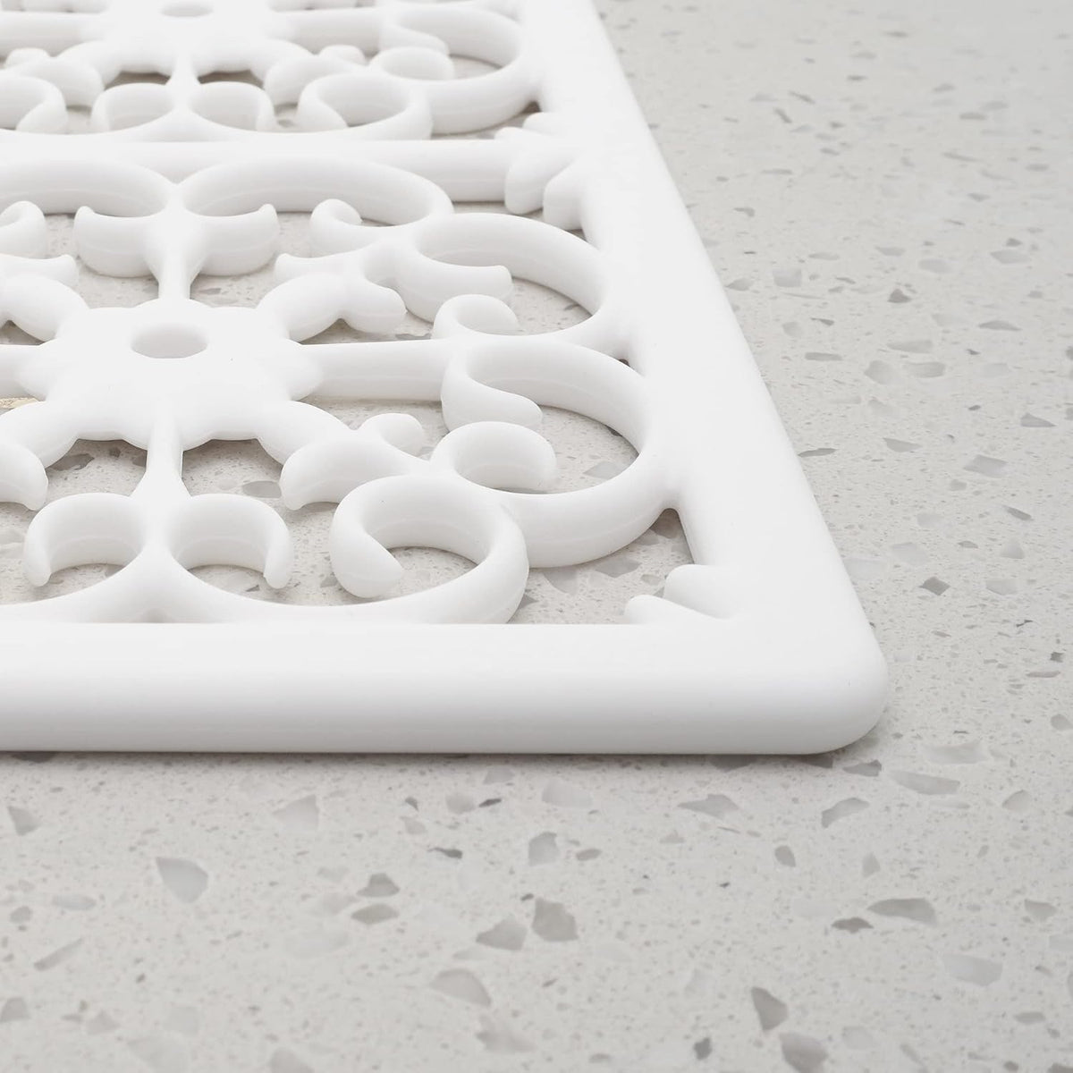 GASARÉ, Extra Large, Thick, Silicone Trivet for Hot Dishes, Pots, and Pans, Heat Resistant Mat for Countertop, Hot Pad for Kitchen, Easy to Clean, 16 x 12 x 3/8 Inches, White