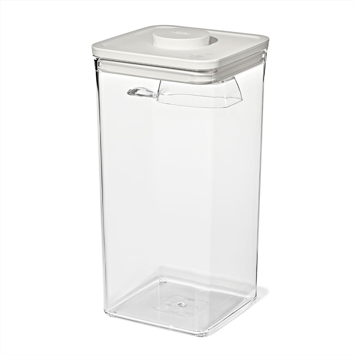 OXO Good Grips Pet POP Container – 6.0 Qt/5.7 L with Half Scoop, Ideal for up to 6.5lbs of Dog Food or 4.5lbs of Cat Food, Airtight Dog and Cat Food Storage Container, BPA Free, Clear