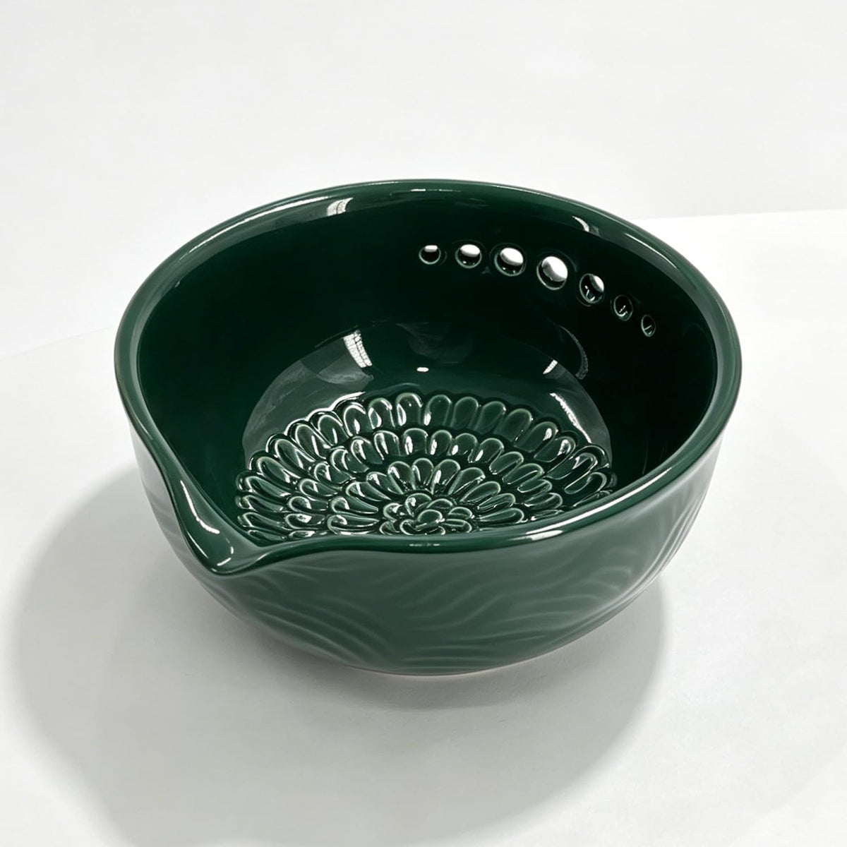 Grater Plate, 3 in 1 Handmade Tool Ceramic Bowl with Herb Stripper (Gray)