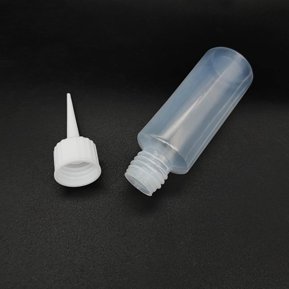 BlingKingdom 6 PCS 50 ml Squeeze Applicator Bottles for Paint, Soft PE