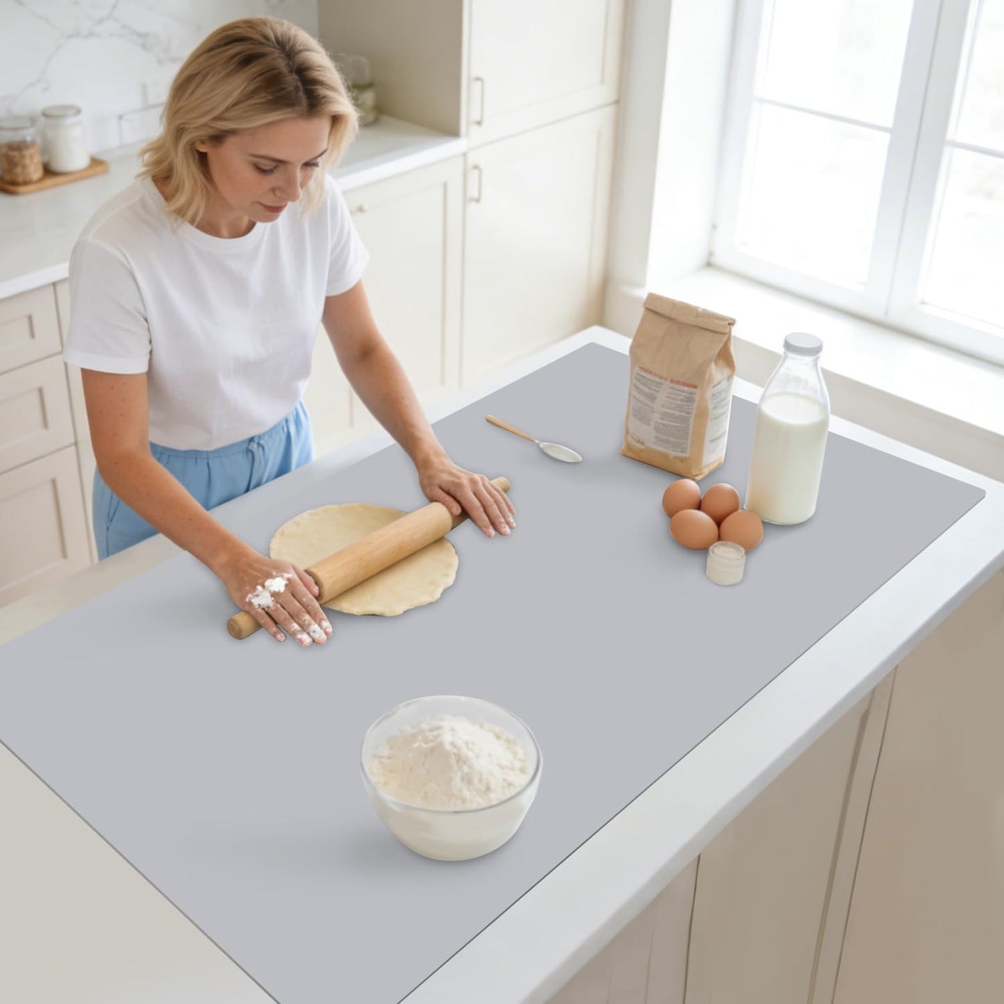 Extra Large Silicone Mat, 31.5x23.6 Inch Heat Resistant Mat for Kitchen Counter, Non Stick Silicone Baking Mat for Dough and Pastry, Thick Silicone placement Countertop Protector, Black countertop mat