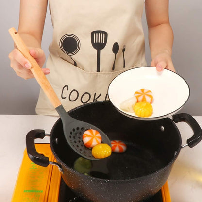 Slotted Spoons for Cooking, Nonstick Slotted Spoon Skimmers with Heat-Resisting Handle, Frying Spoons Strainer for Kitchen Cooking Draining Vegetable Frying(Black)