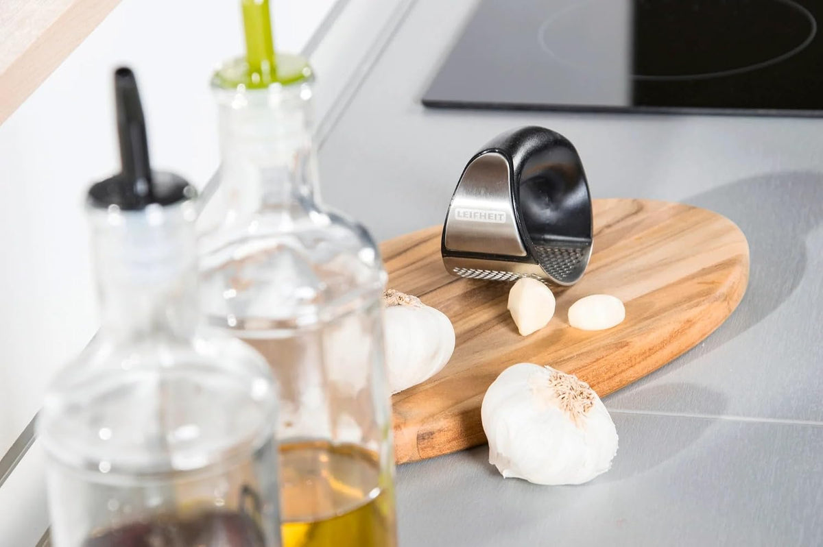 Garlic-King Proline Garlic Press Rocker, Black/Silver - Time Saving